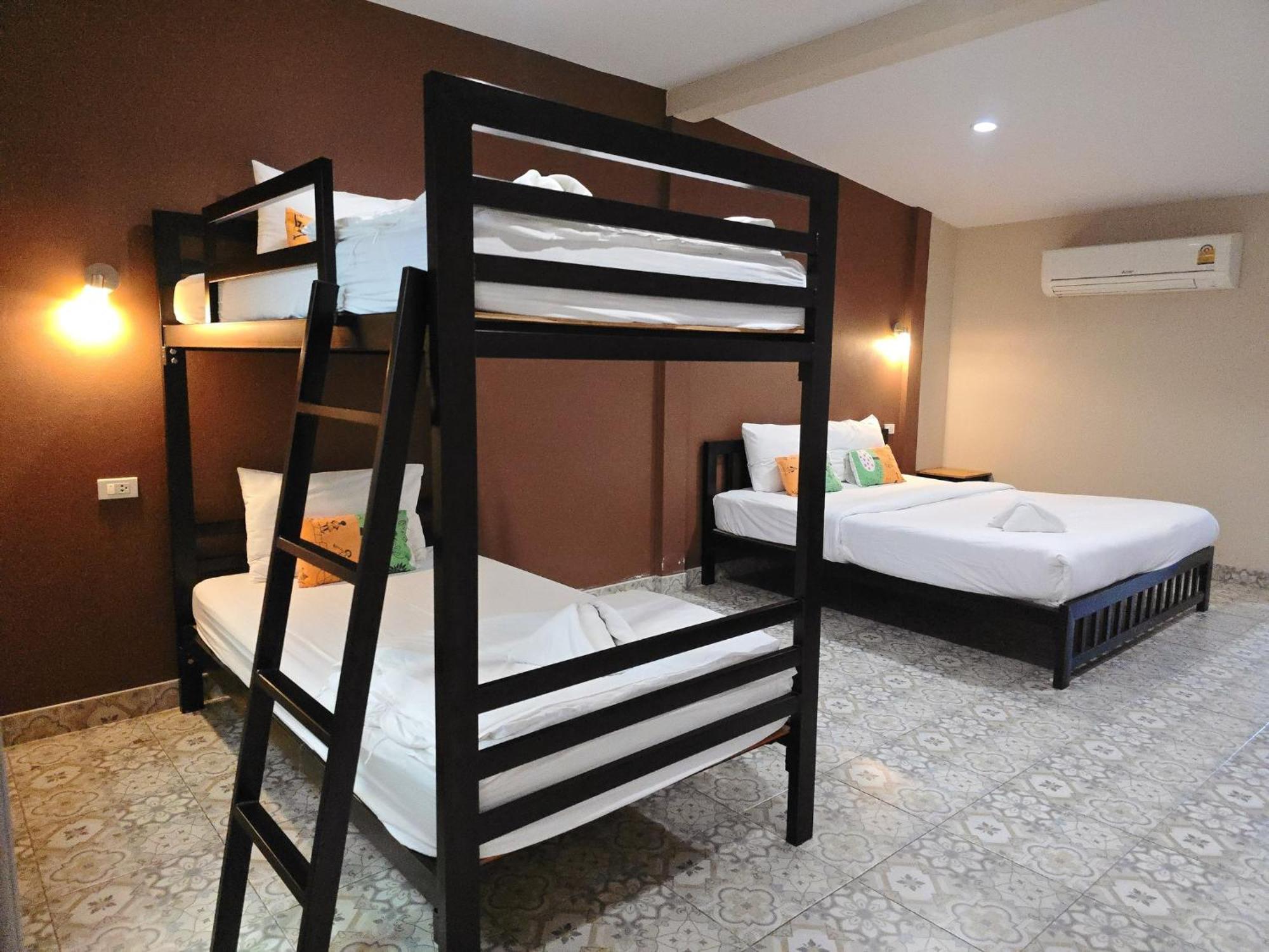 Warmwell Hostel Ban Chuk Kum Bagian luar foto