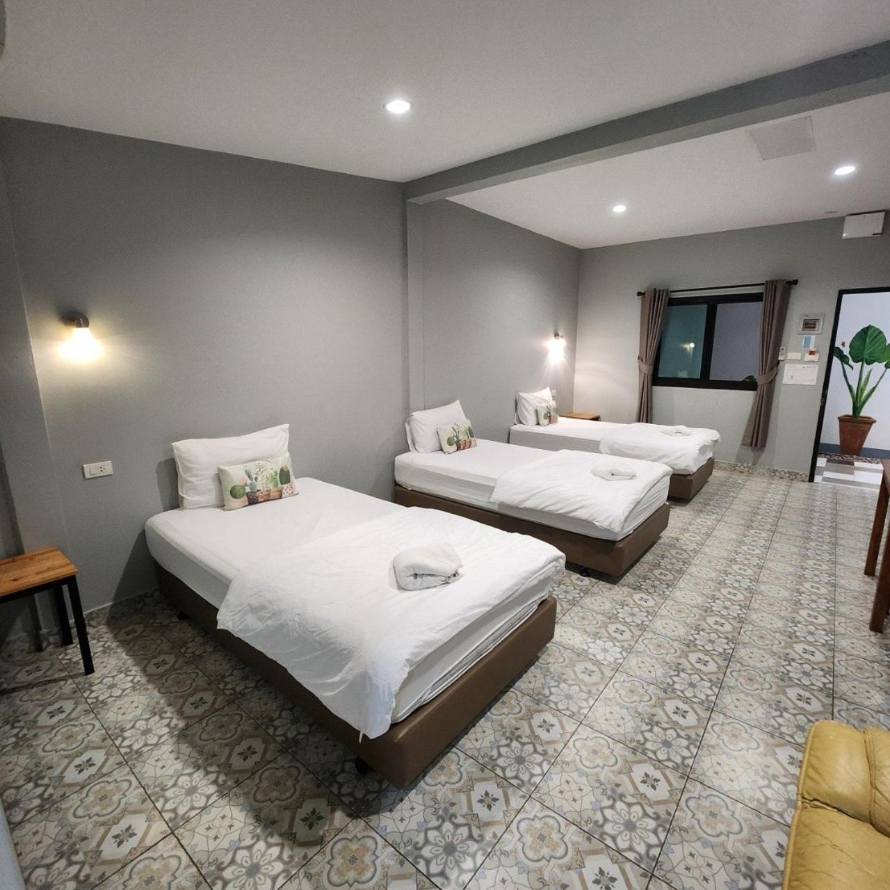 Warmwell Hostel Ban Chuk Kum Bagian luar foto